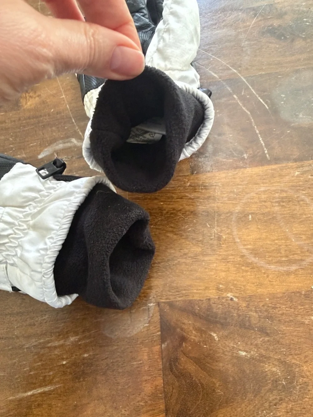 Kids White and Black Insulated Gloves- GORDINI size XL